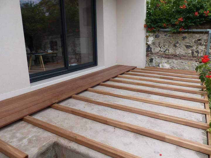 Travaux de construction de terrasse en bois Le Havre